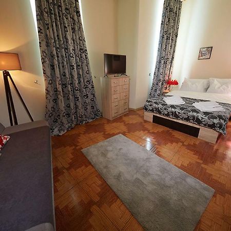 Standard Apartments Bucureşti Ngoại thất bức ảnh